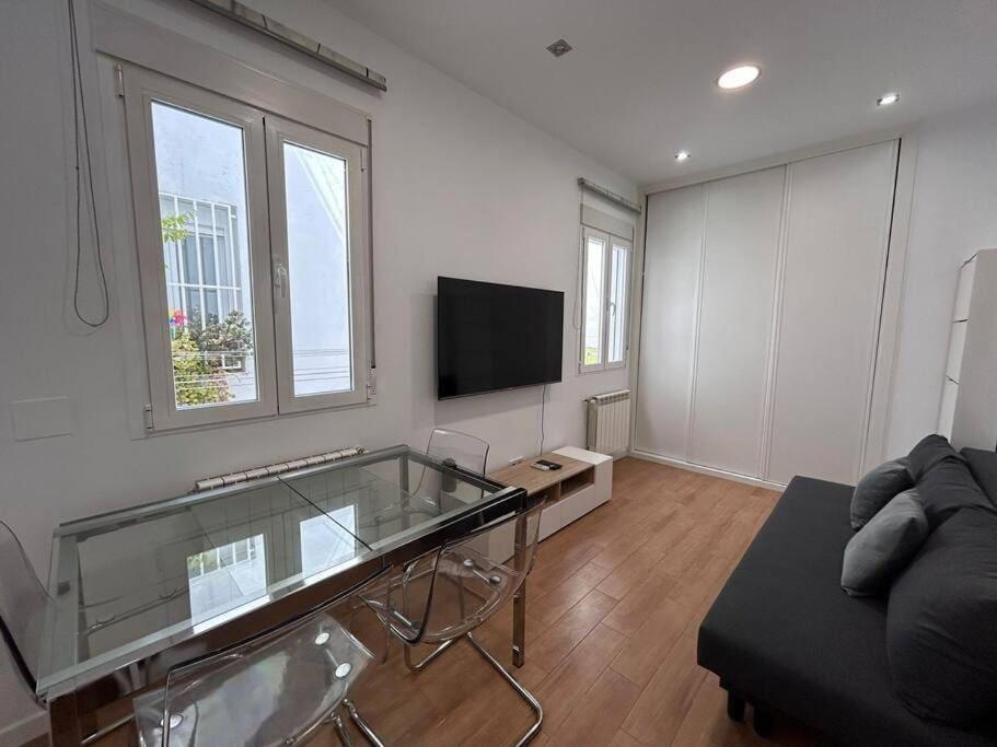 Flat In The Barrio De Las Delicias, Madrid Luaran gambar